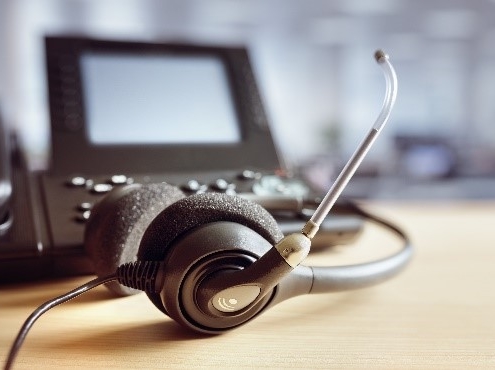 Headset vor Telefon