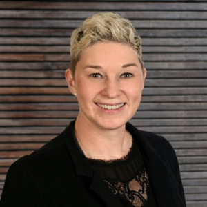 sabine_ Sabine Siegmund, Personalsachbearbeiterin