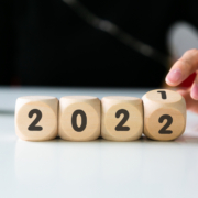 Holzwürfel 2021 werden umgedreht auf 2022